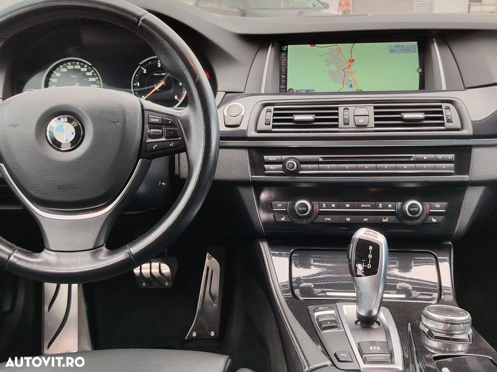 BMW Seria 5 520d Aut. - 25