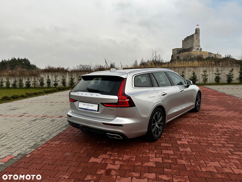 Volvo V60 D3 Momentum - 4