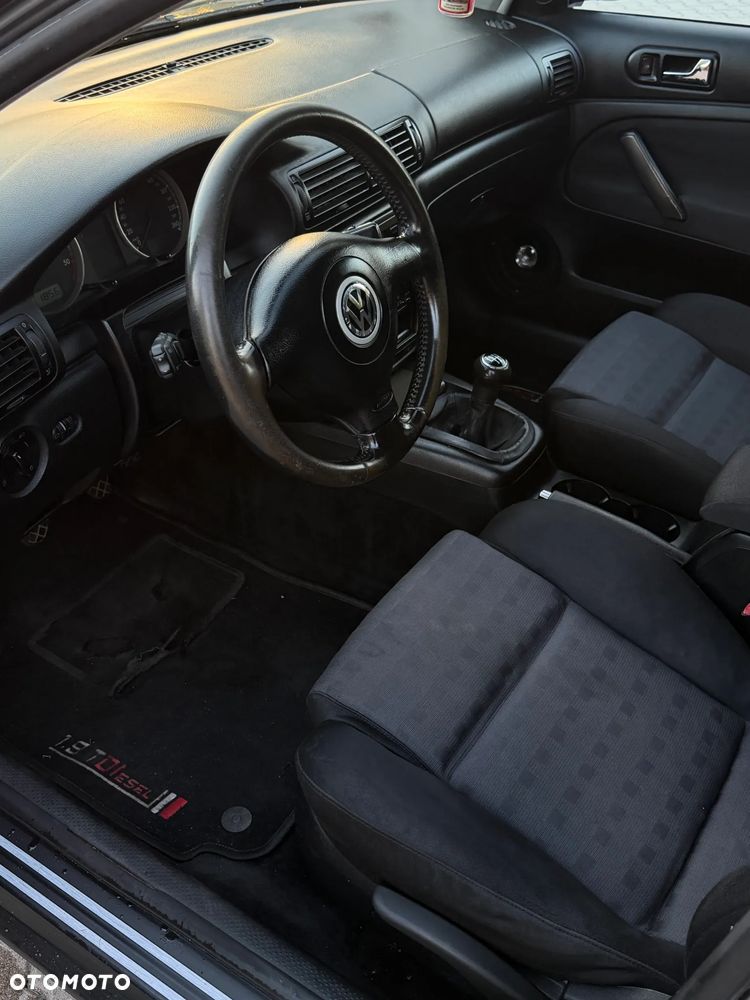 Volkswagen Passat 1.9 TDI Comfortline - 7