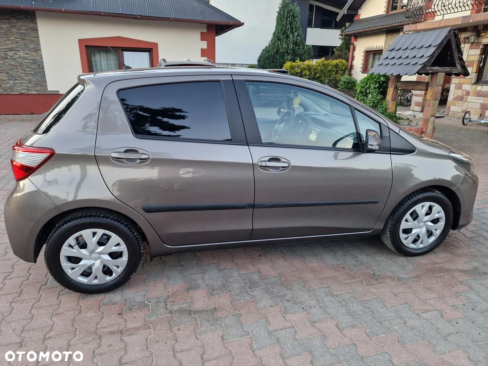Toyota Yaris 1.5 Premium - 34