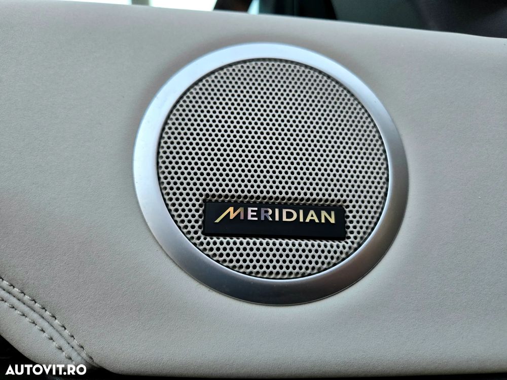 Land Rover Discovery 2.0 L SD4 HSE Luxury - 12