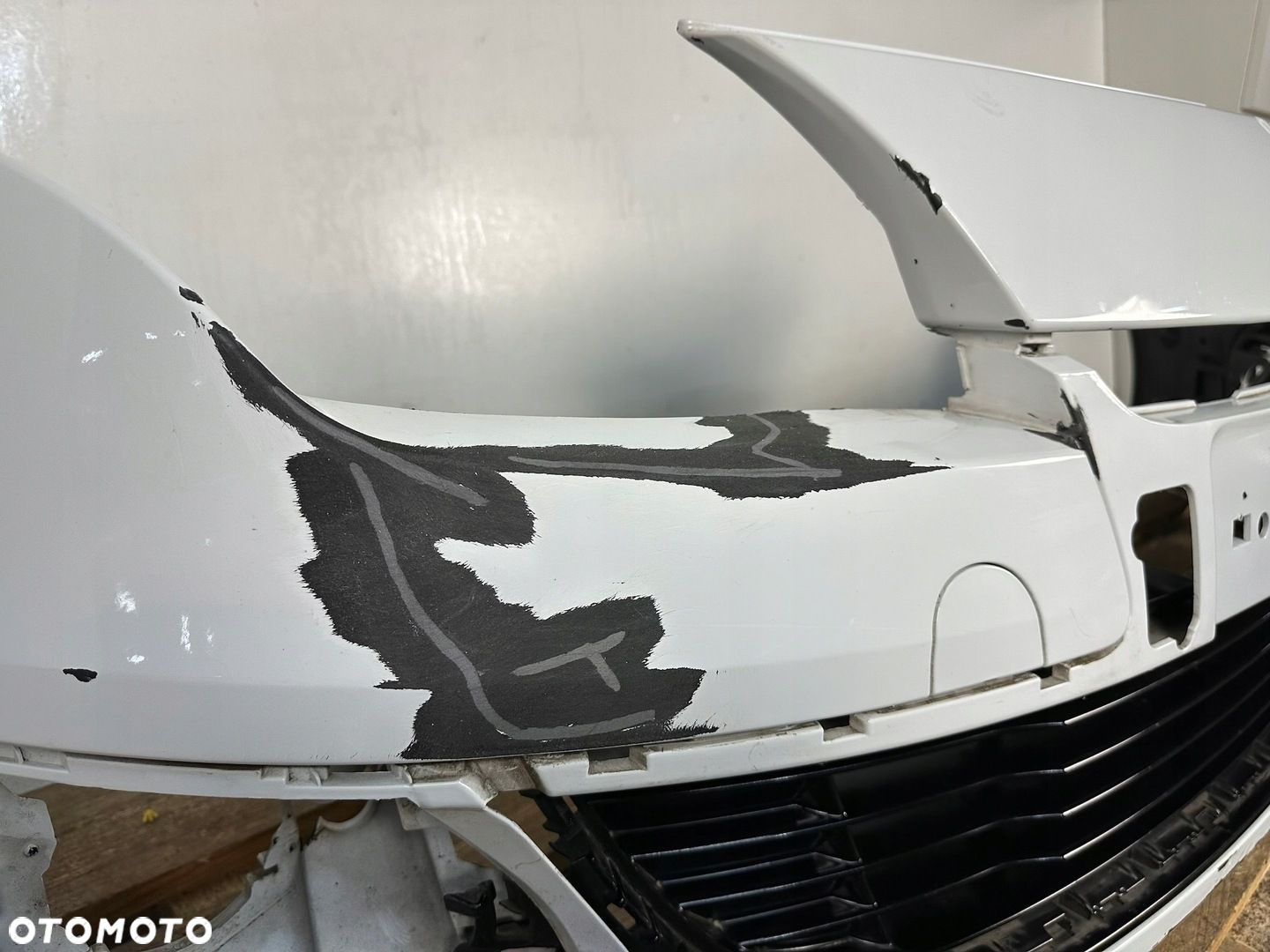 ZDERZAK PRZÓD PRZEDNI RENAULT MEGANE III 3 LIFT FL 2011-  KRATKA CAŁY - 4