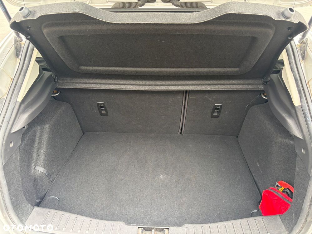 Ford Focus - 7