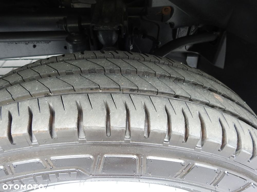 Iveco DAILY 35C15 KONTENER CHŁODNIA -12*C ZASILANIE 230V TEMPOMAT KLIMATYZACJA BLIŹNIACZE KOŁA  150KM - 23