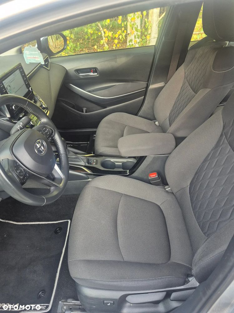 Toyota Corolla 1.8 Hybrid Comfort - 9