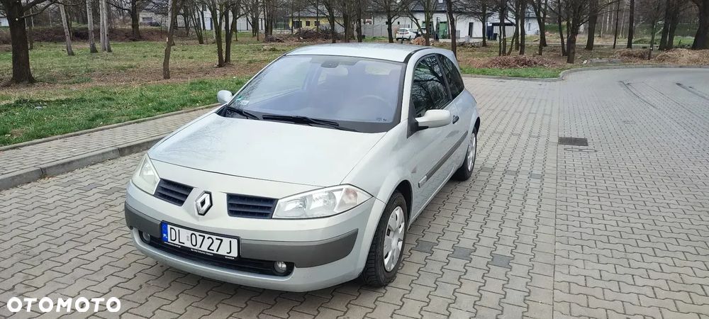 Renault Megane 1.6 16V Confort Authentique - 1