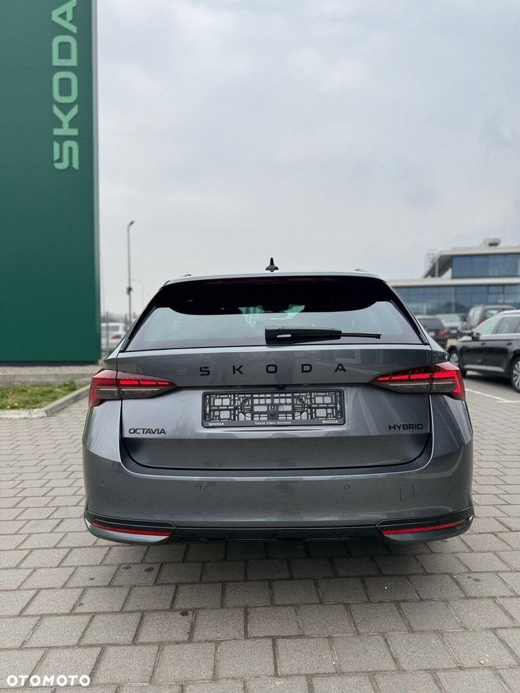 Skoda Octavia - 3