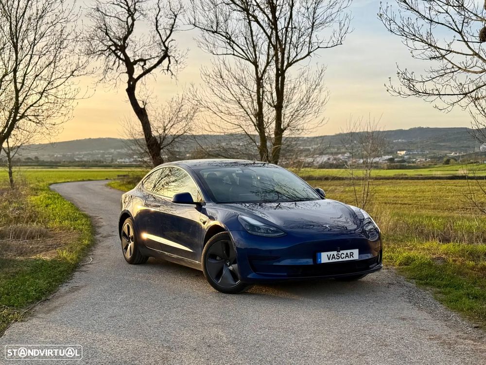 Tesla Model 3 - 1