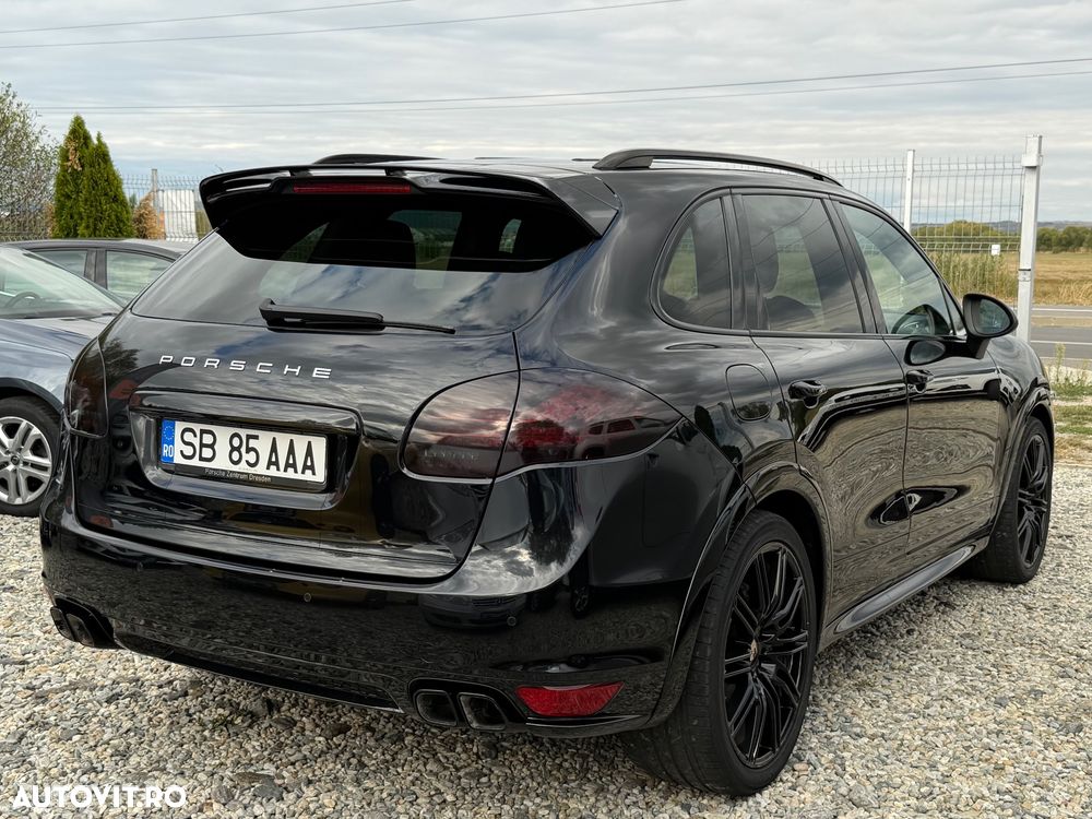 Porsche Cayenne Tiptronic S - 3