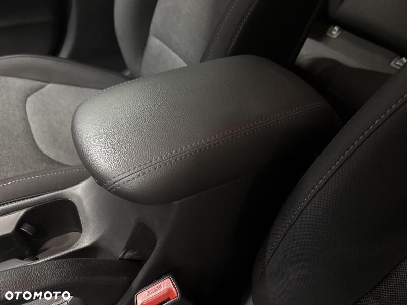 Hyundai i30 1.5 DPI Smart - 18