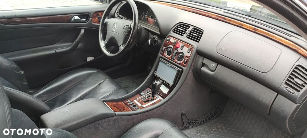 Mercedes-Benz CLK 320 - 6