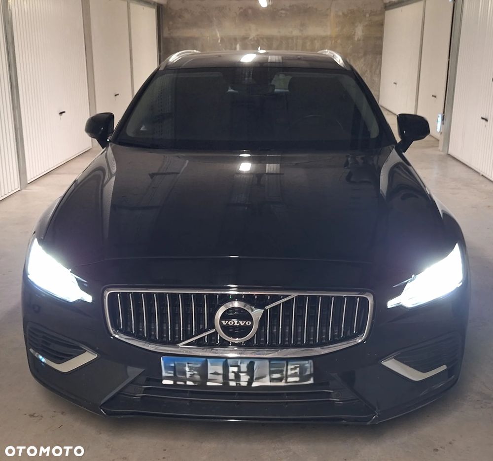 Volvo V60 T8 AWD Plug-In Hybrid Inscription - 23