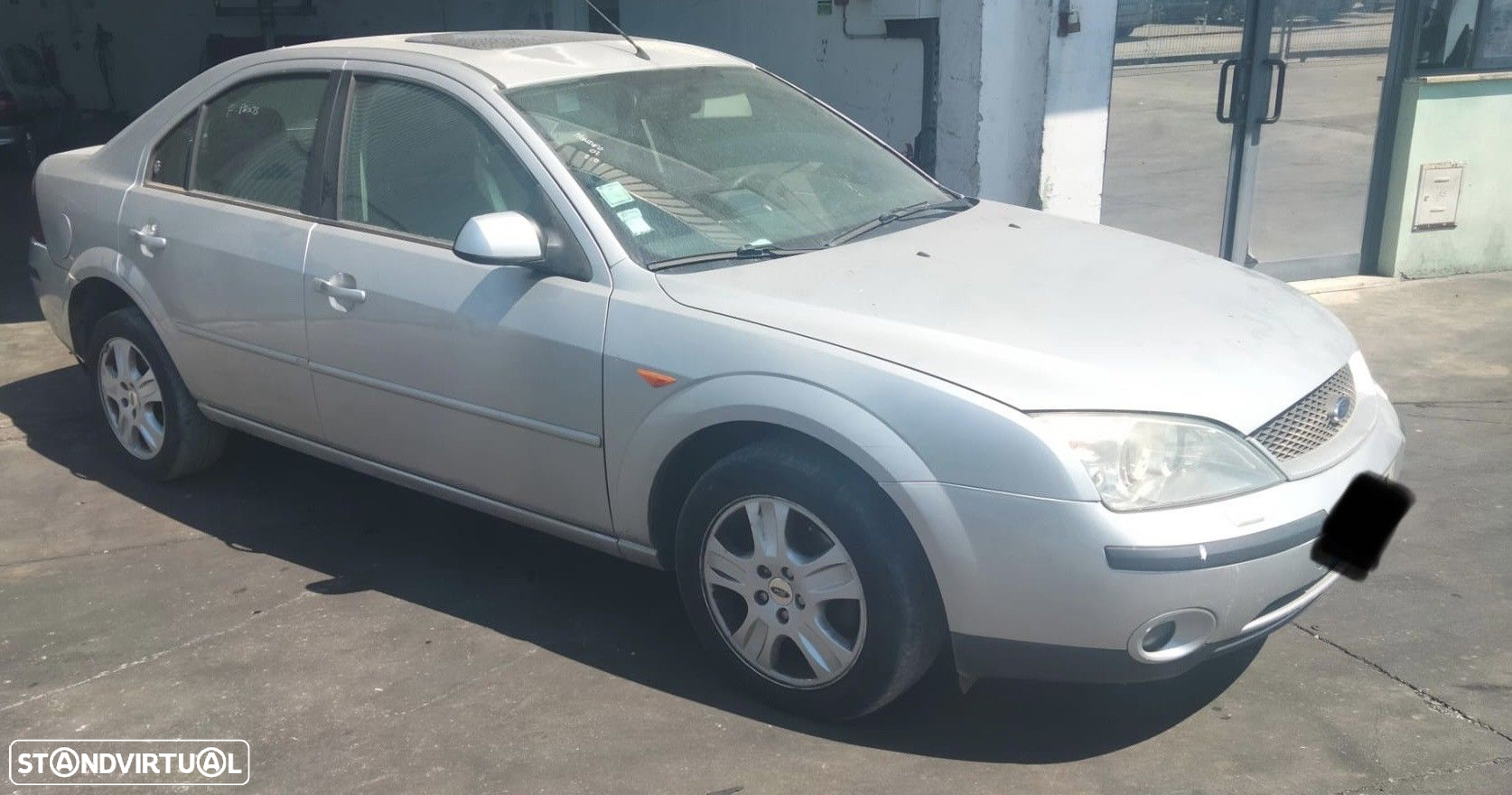 Ford Mondeo 2.0 TDdi de 2002 disponível para peças - 2