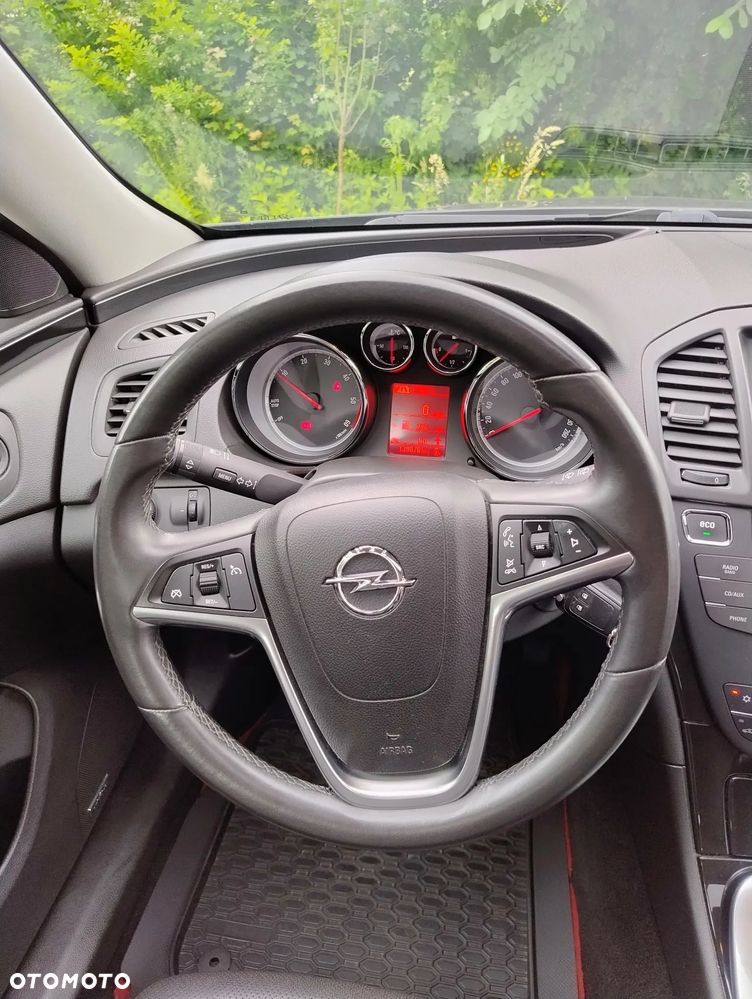 Opel Insignia - 12