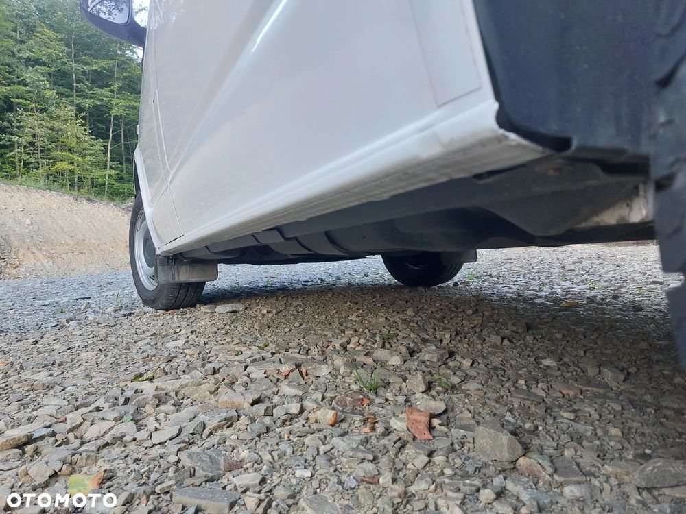 Volkswagen Transporter - 8