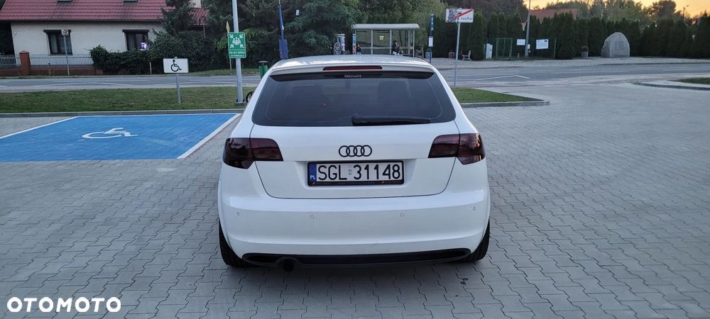 Audi A3 Sportback 1.6 TDI DPF Ambiente S tronic - 6