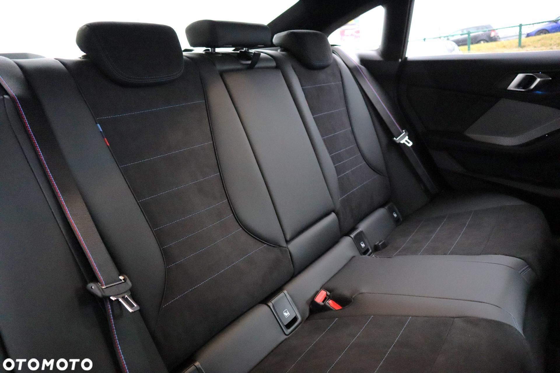 BMW Seria 2 - 12