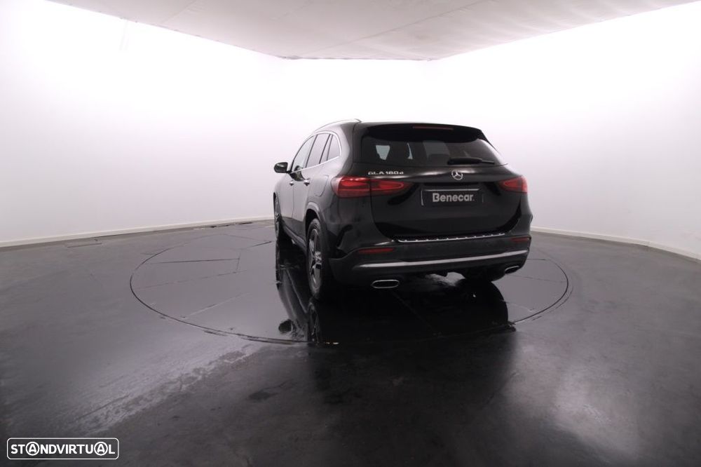 Mercedes-Benz GLA 180 d AMG Line - 5