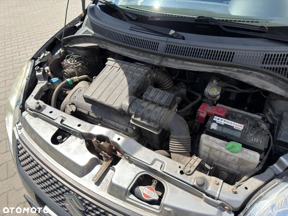 Suzuki Swift - 14