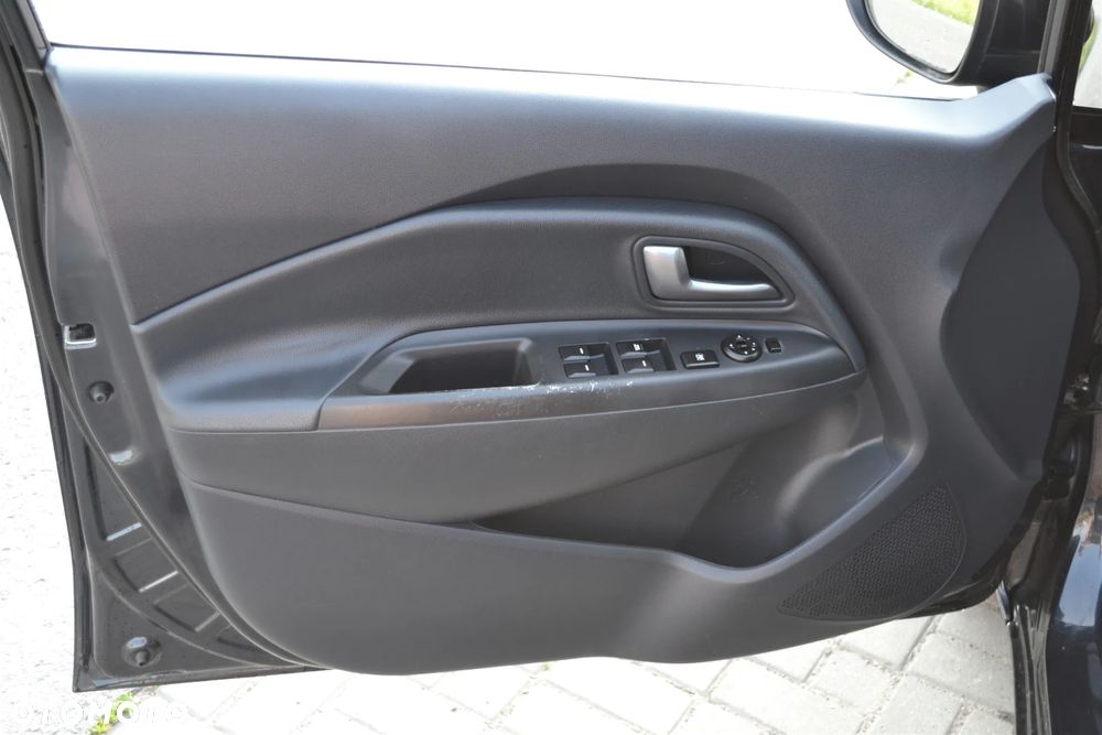 Kia Rio 1.2 Business Line - 10