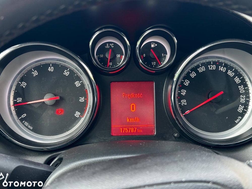 Opel Astra 1.4 Turbo Sports Tourer - 8