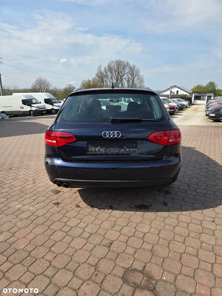 Audi A4 Avant 2.0 TDI DPF Attraction - 5