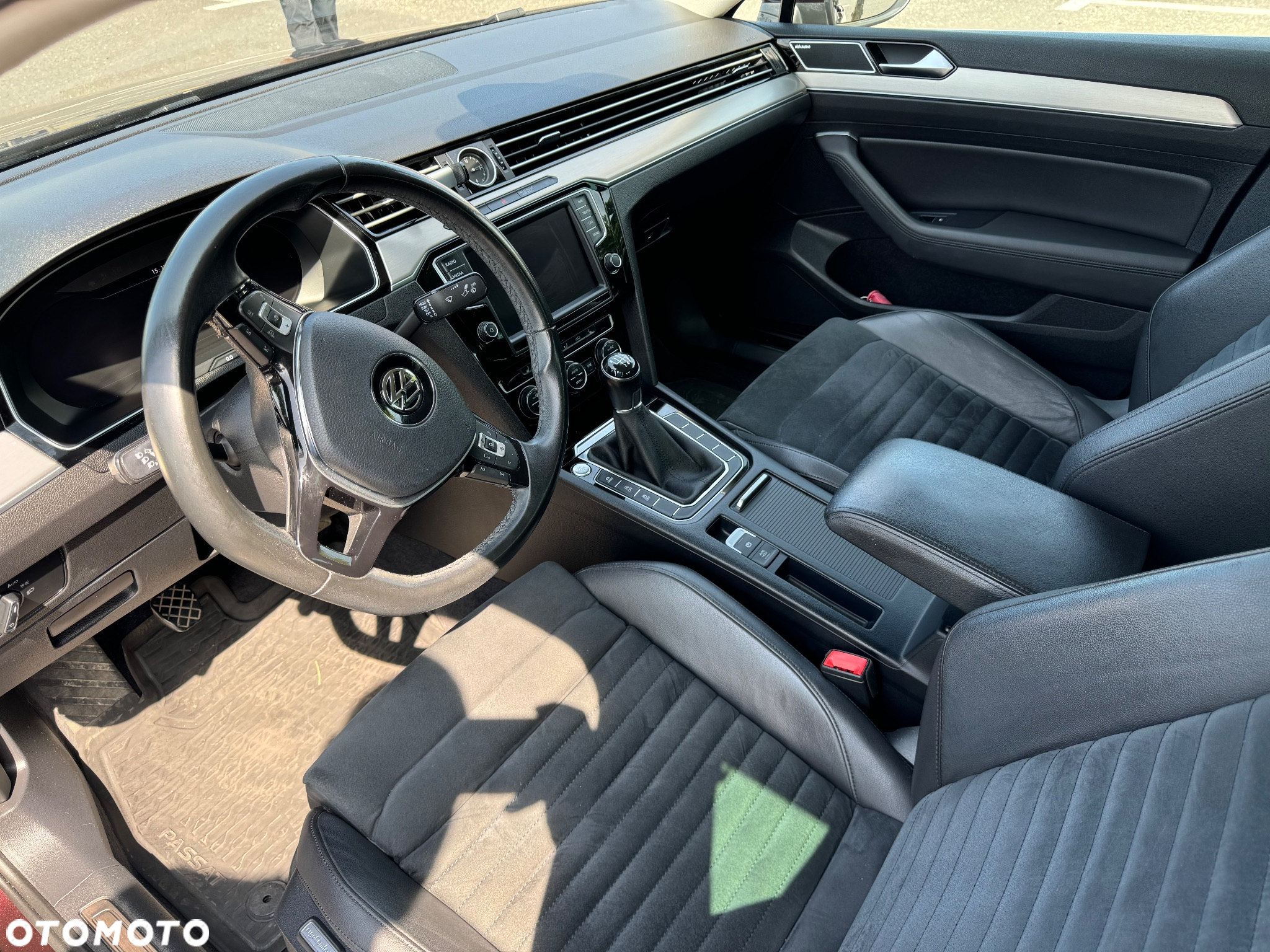 Volkswagen Passat 1.8 TSI BMT Highline - 25