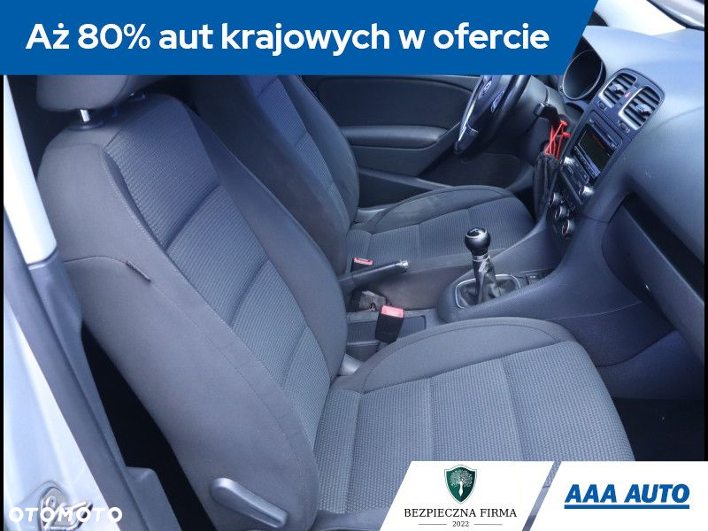 Volkswagen Golf - 10