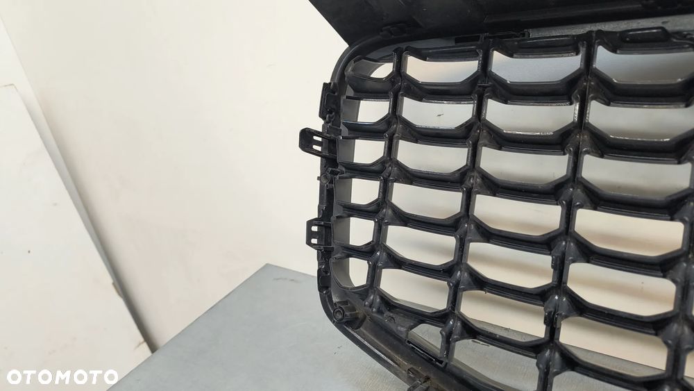 Grill atrapa Volvo XC60 II Lift - 12