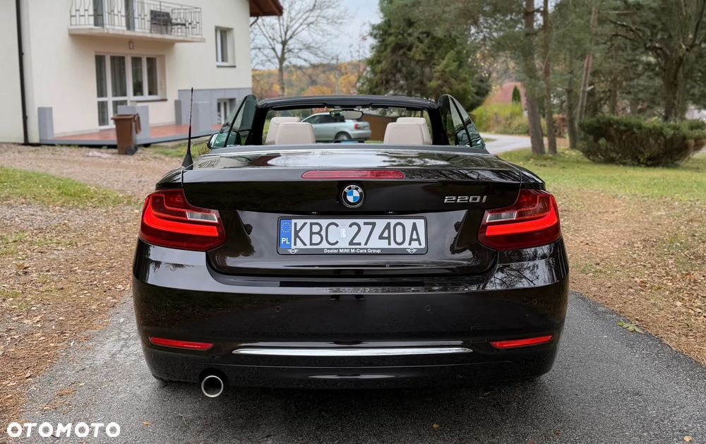 BMW Seria 2 220i Luxury Line - 9