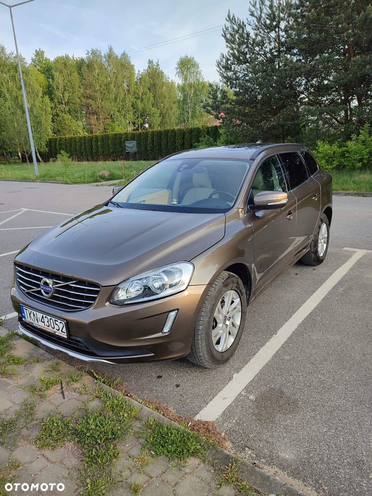 Volvo XC 60 D4 Drive-E Momentum - 1