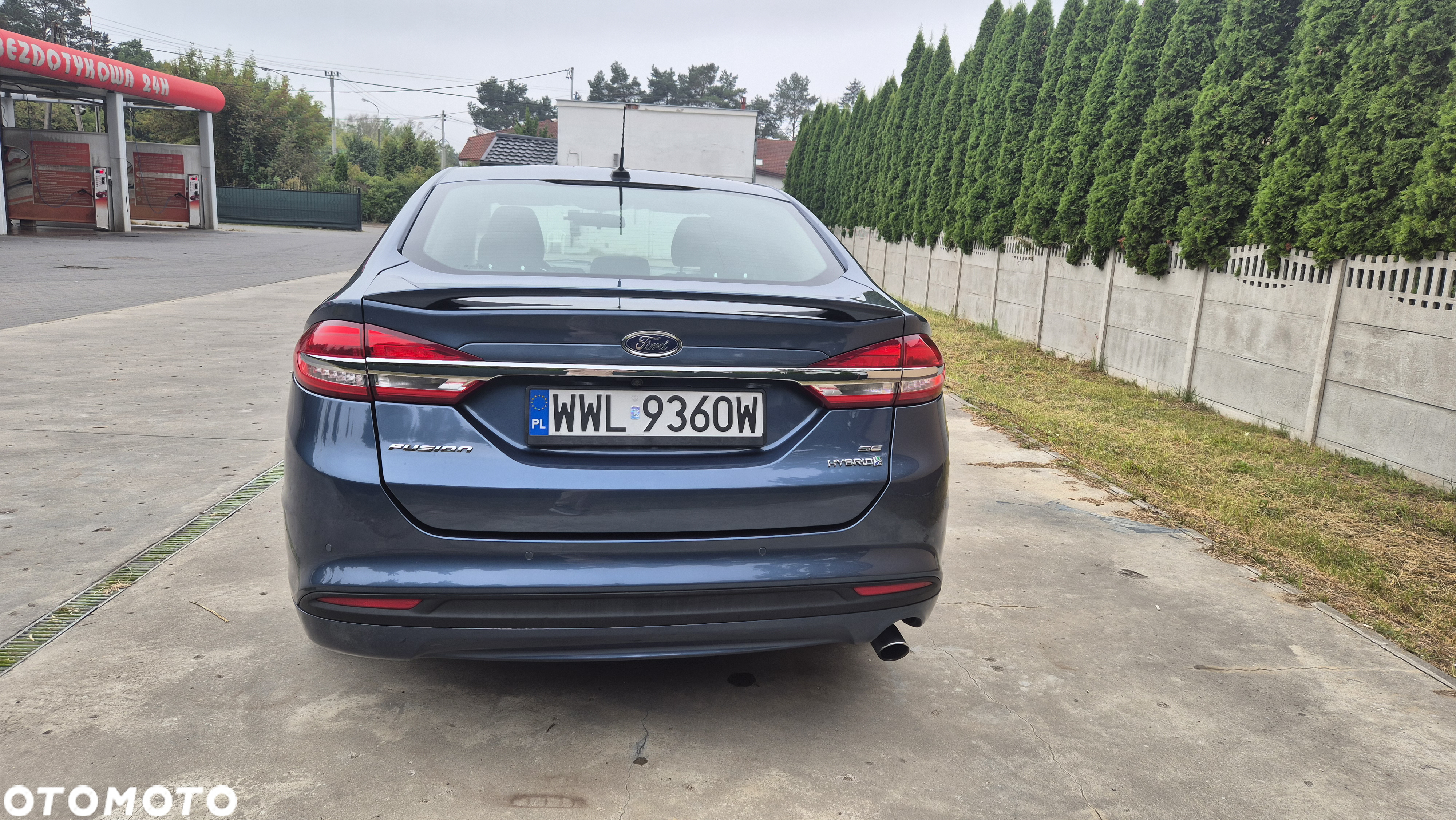Ford Fusion - 16