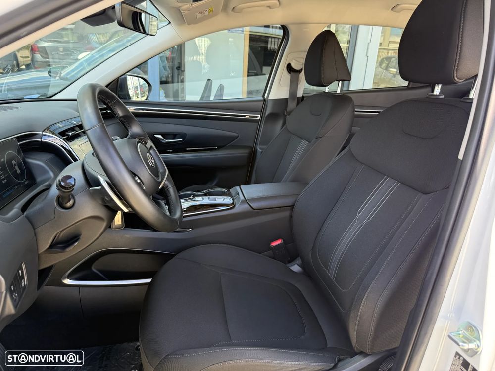 Hyundai Tucson 1.6 T-GDI HEV Vanguard - 16