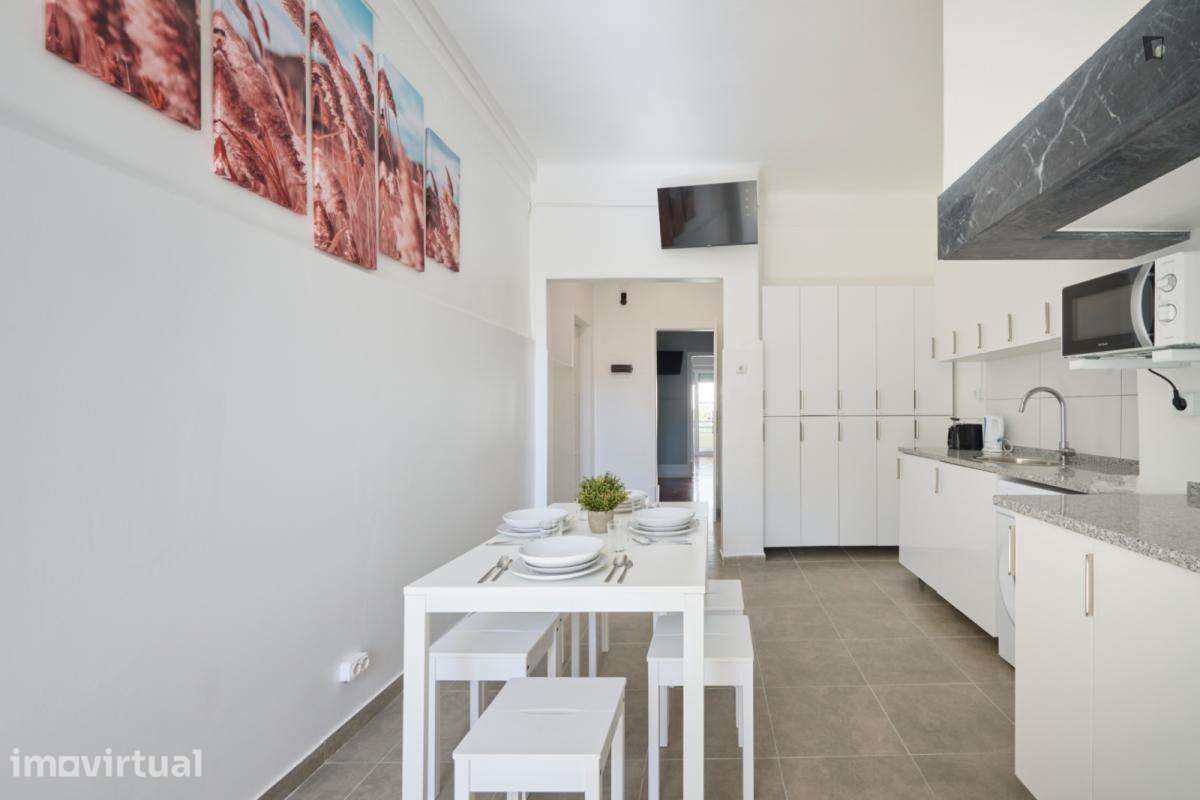Quarto - localizado em Saldanha Lisbon - Grande imagem: 5/44