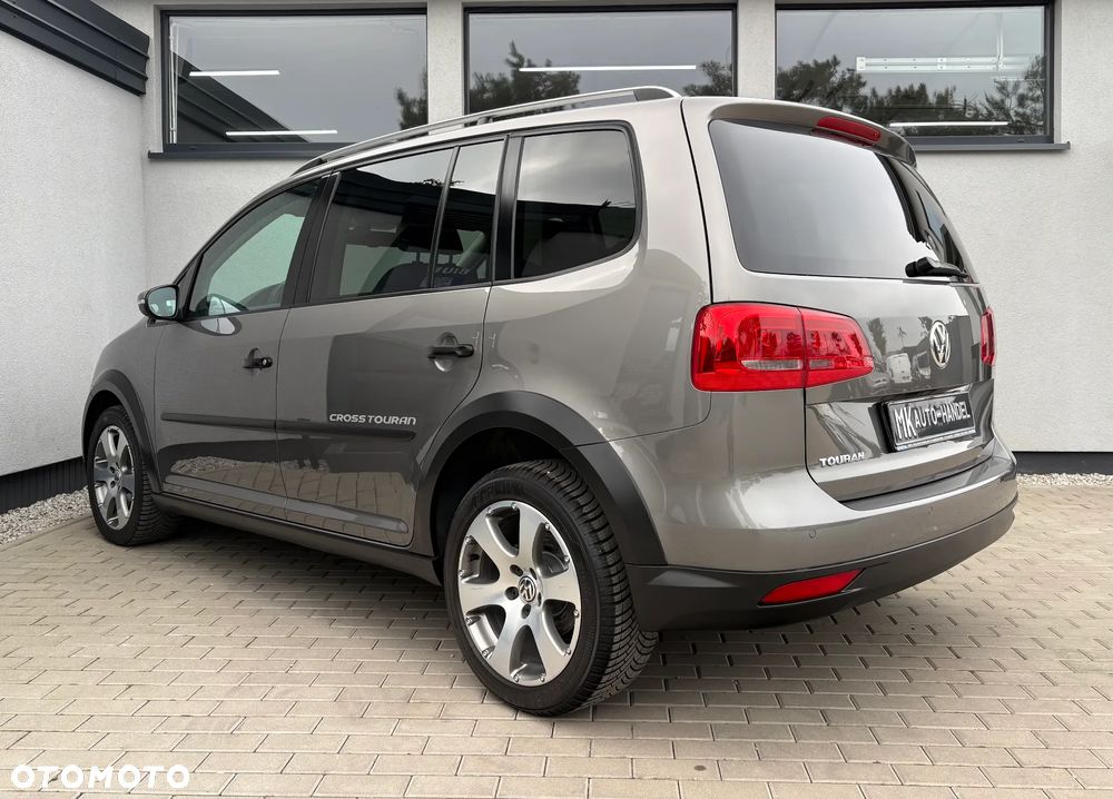 Volkswagen Touran 1.6 TDI DPF Cross - 4