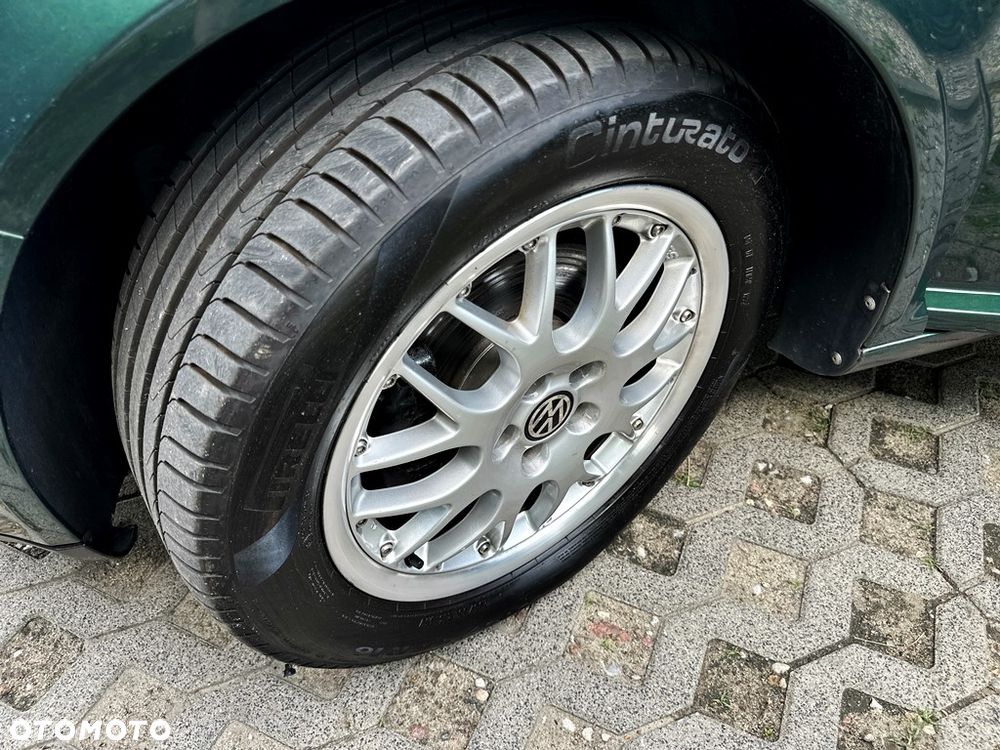 Volkswagen Bora Variant 2.3 V5 - 29