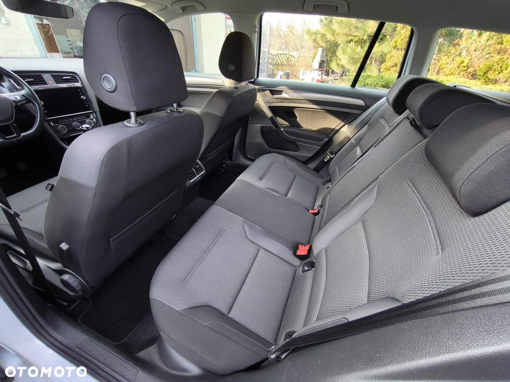 Volkswagen Golf 2.0 TDI (BlueMotion Technology) Comfortline - 28