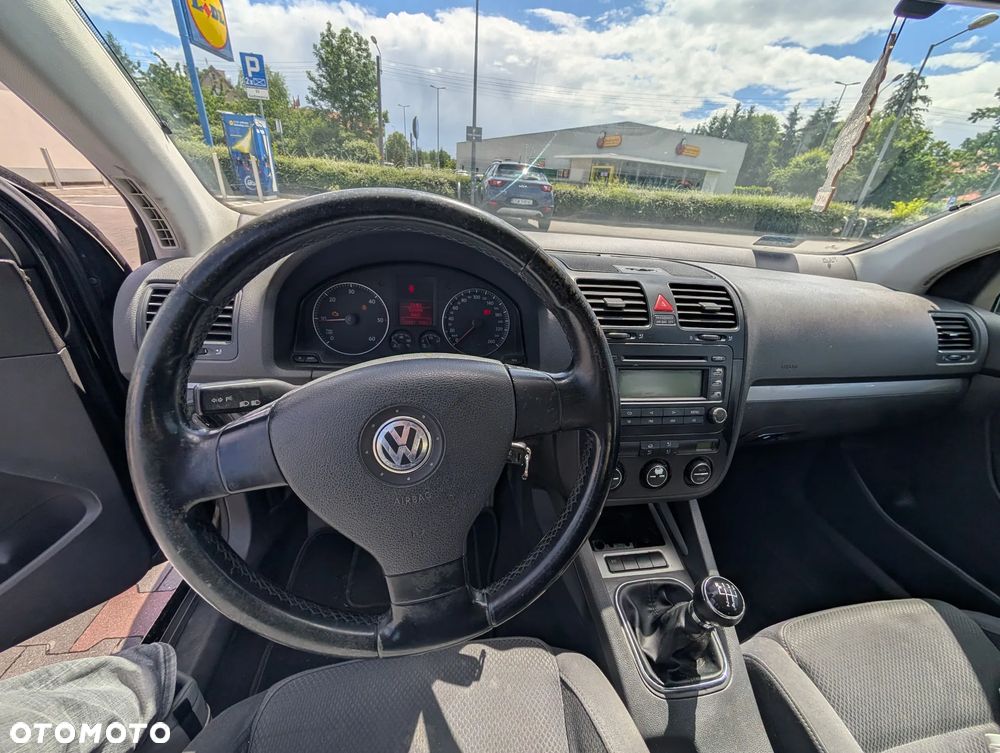 Volkswagen Golf 1.9 TDI Sportline - 9