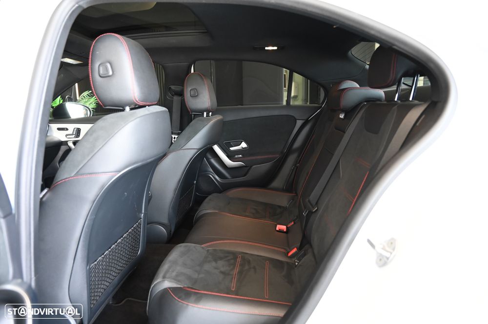 Mercedes-Benz A 250 Limousine e 8G-DCT AMG Line - 14