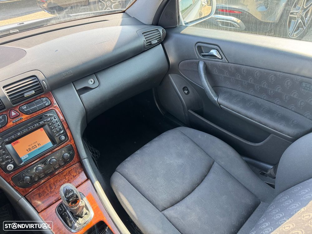 Mercedes-Benz C 220 - 13