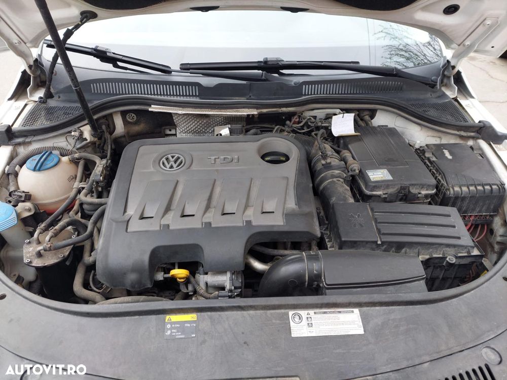 Volkswagen Passat CC 2.0 TDI BlueMotion Technology DSG - 2