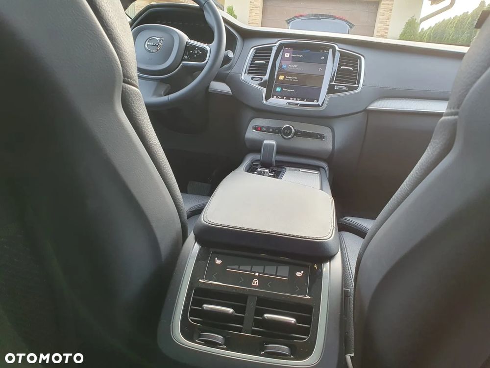 Volvo XC 90 - 28