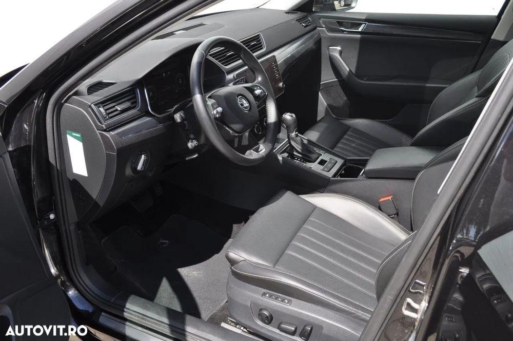 Skoda Superb 2.0 TDI DSG Premium Edition - 14