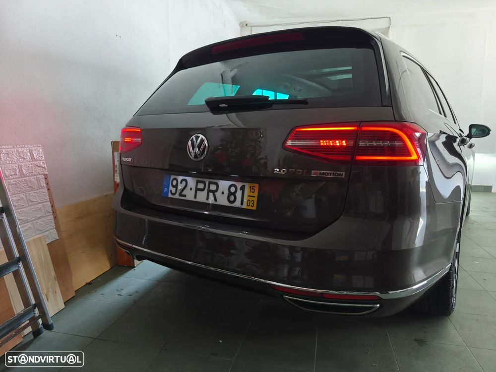 VW Passat Variant 2.0 TDI Highline DSG 4Motion - 36