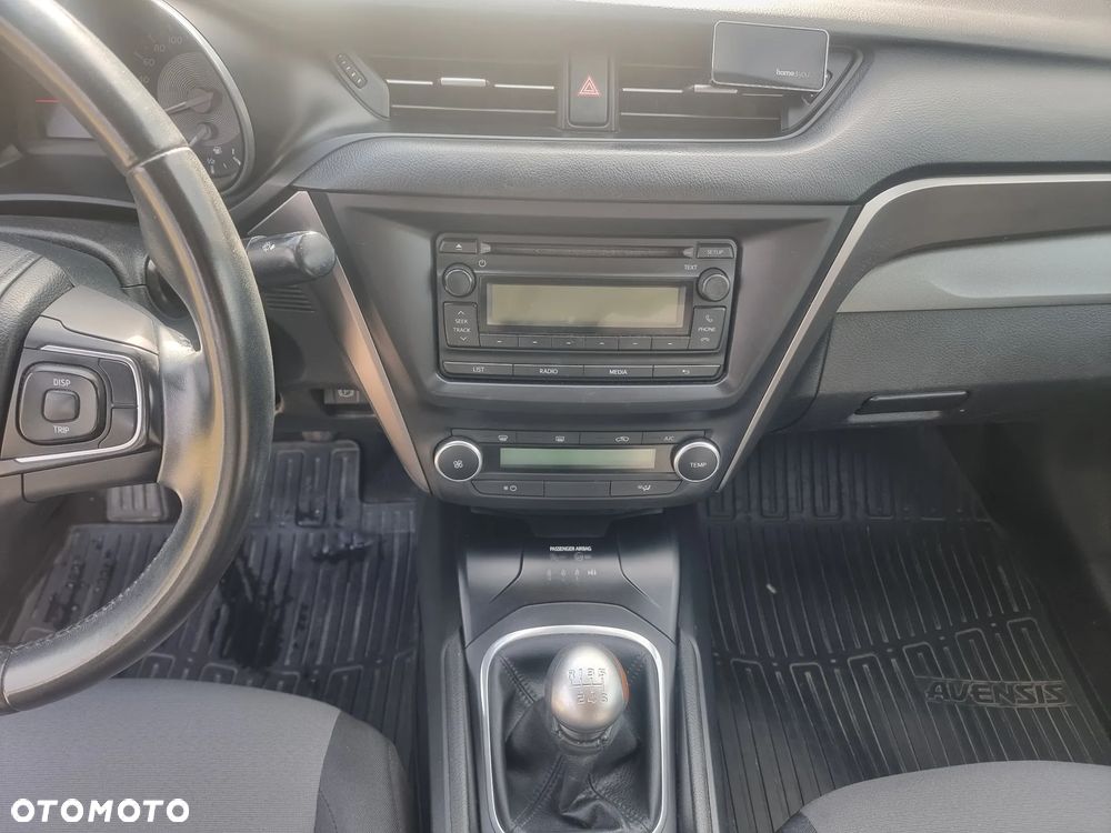 Toyota Avensis 1.8 Active - 15
