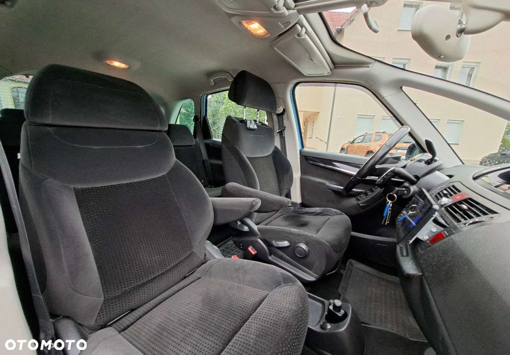 Citroën C4 Picasso - 16