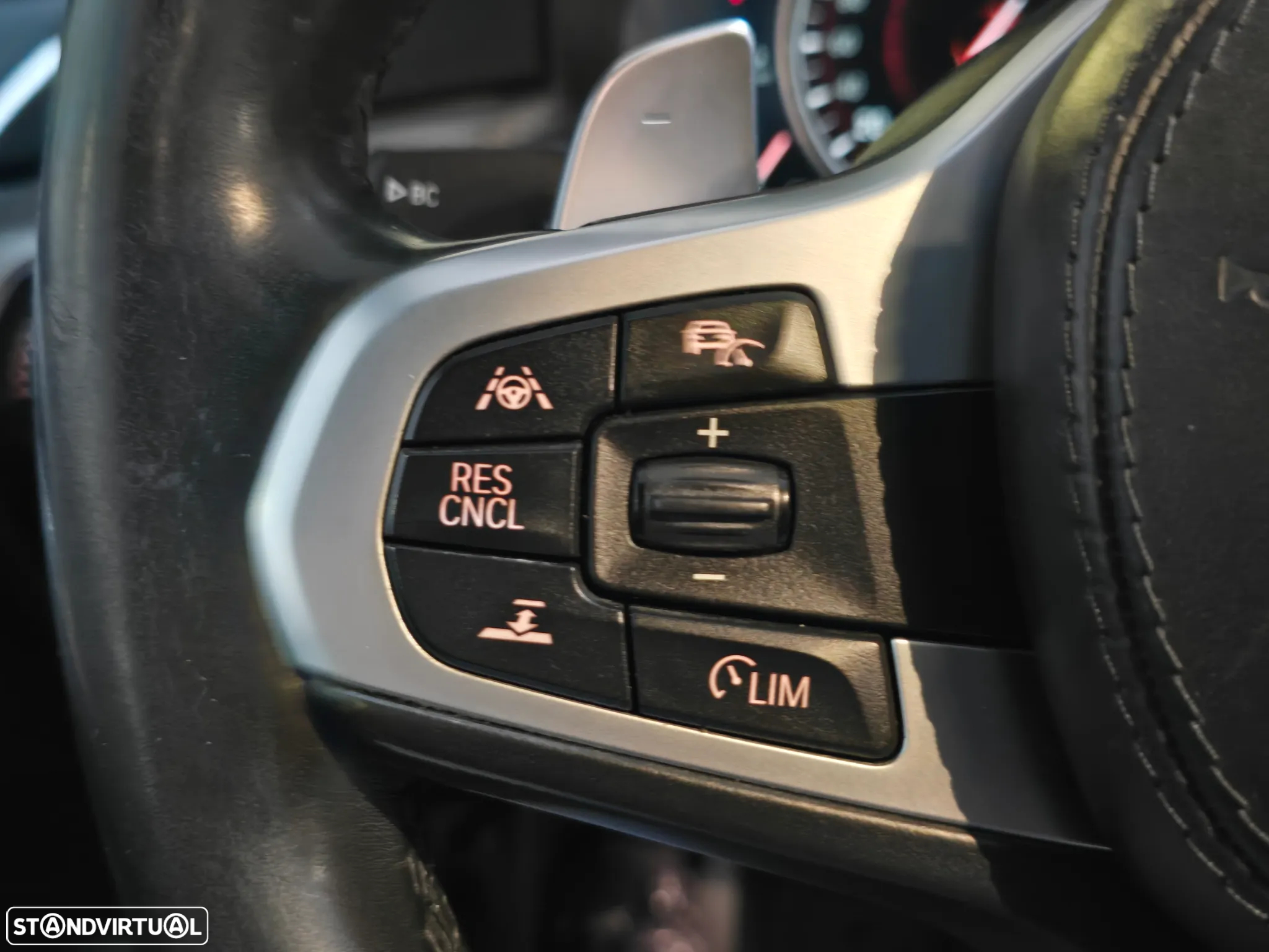 BMW 530 d xDrive Pack M Auto - 26
