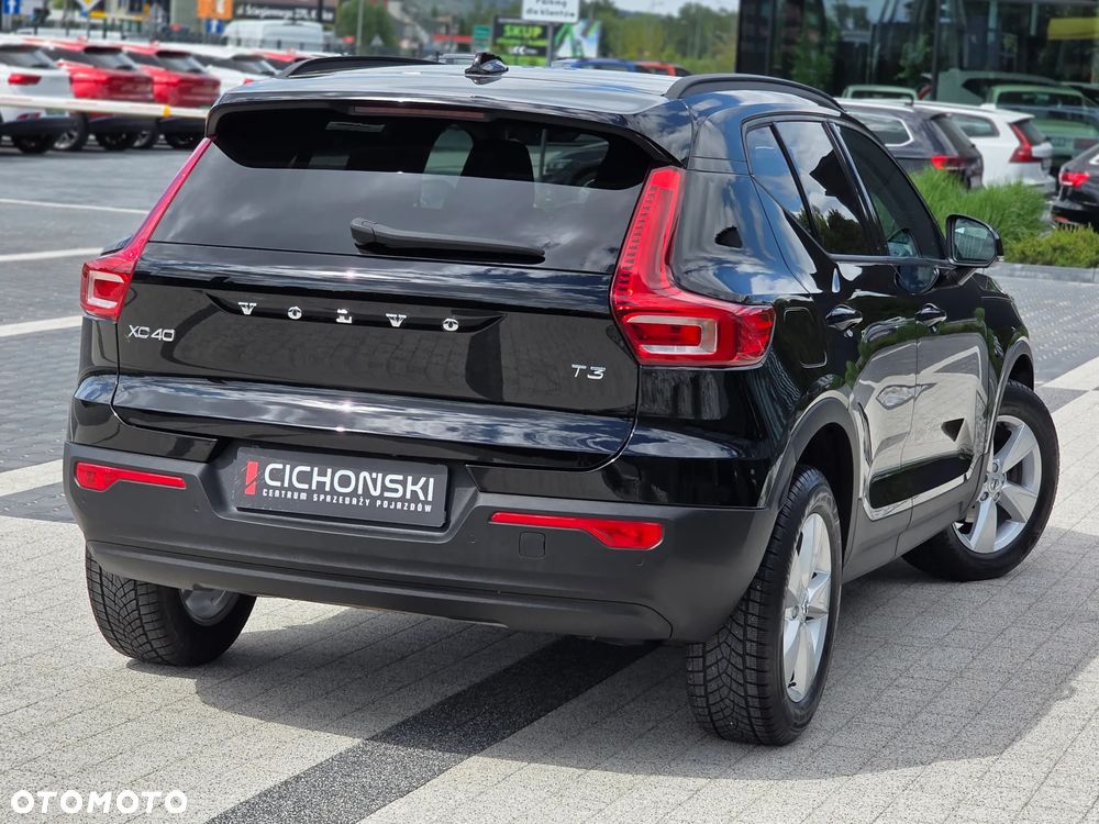 Volvo XC 40 T3 Momentum Pro - 29
