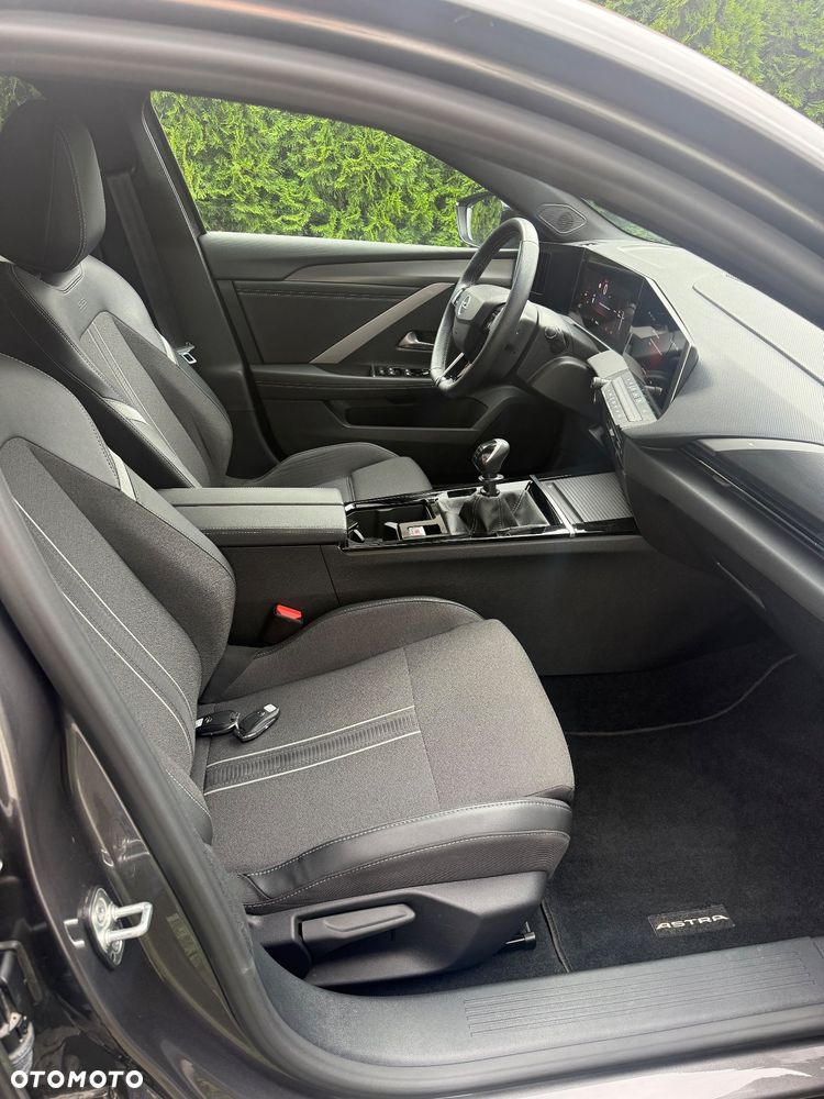 Opel Astra 1.2 T GS Line S&S - 21