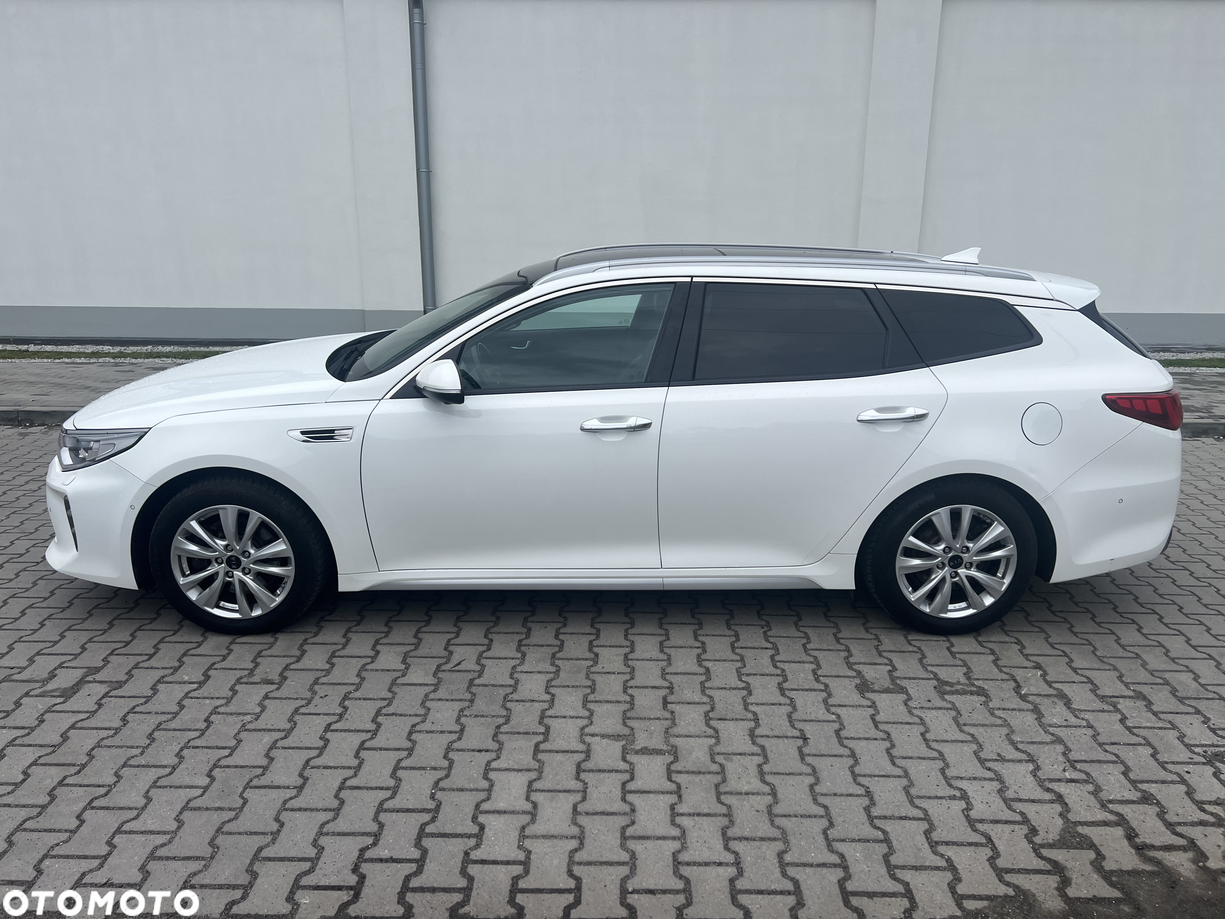 Kia Optima Sportswagon 1.7 CRDI DCT GT Line - 11